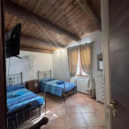 Pm 85 Strada Provinciale - Bosa Vila *